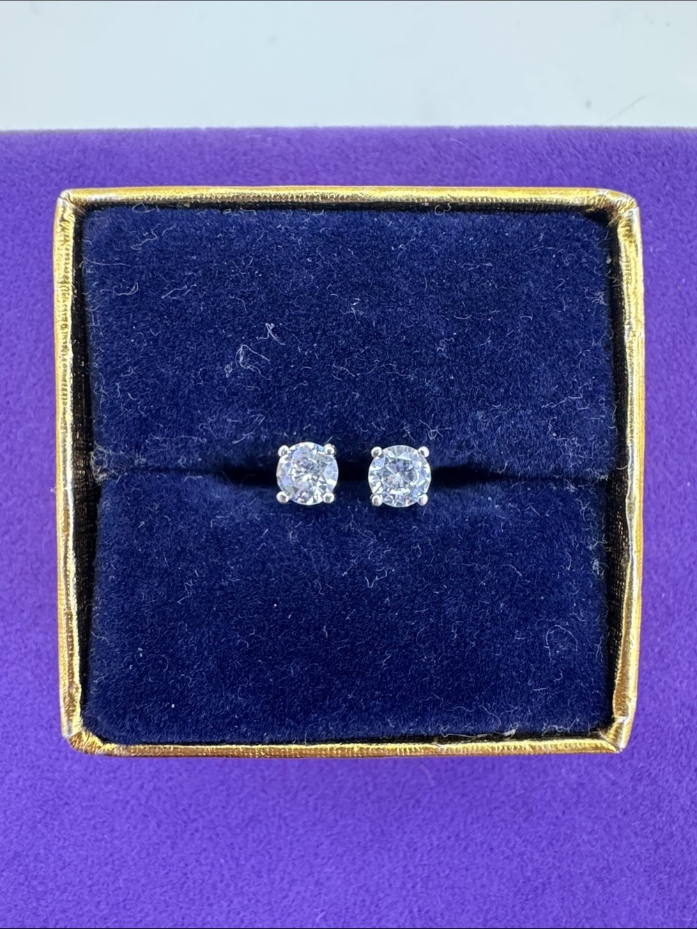 💛 Classic Sterling Silver White CZ Stud Earrings | Timeless Sparkle